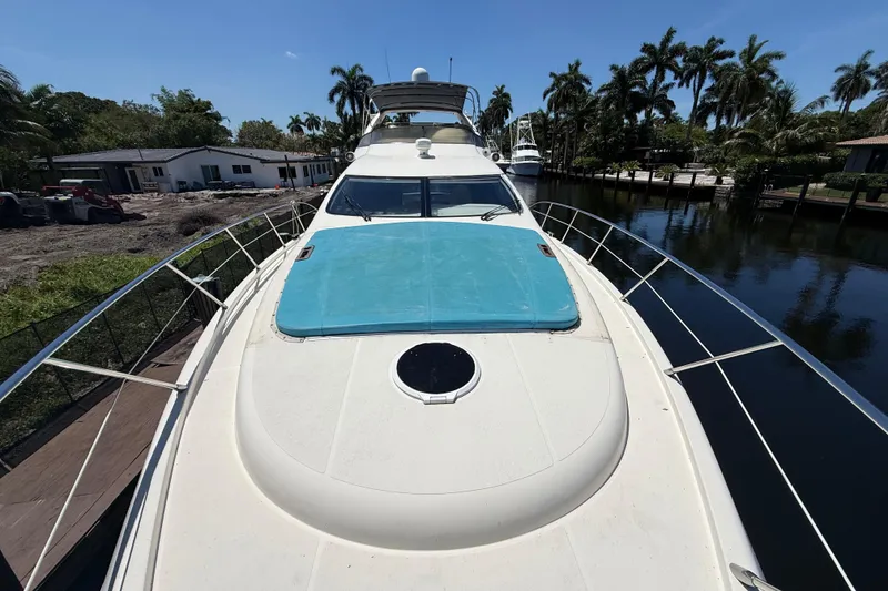 Slide: The Image of Azimut Fly 68 2003 - 39