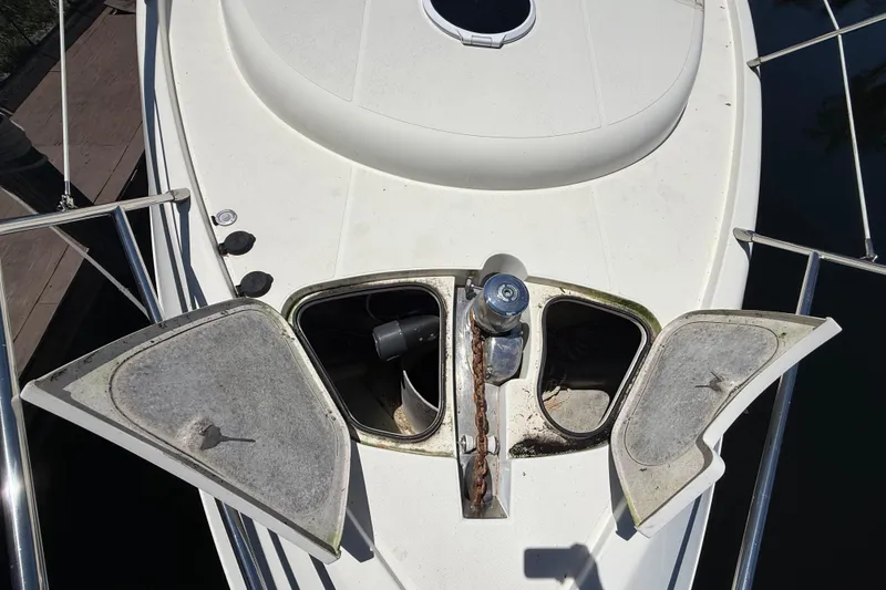 Slide: The Image of Azimut Fly 68 2003 - 40