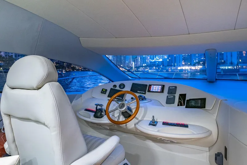 Slide: The Image of Azimut Fly 68 2003 - 20