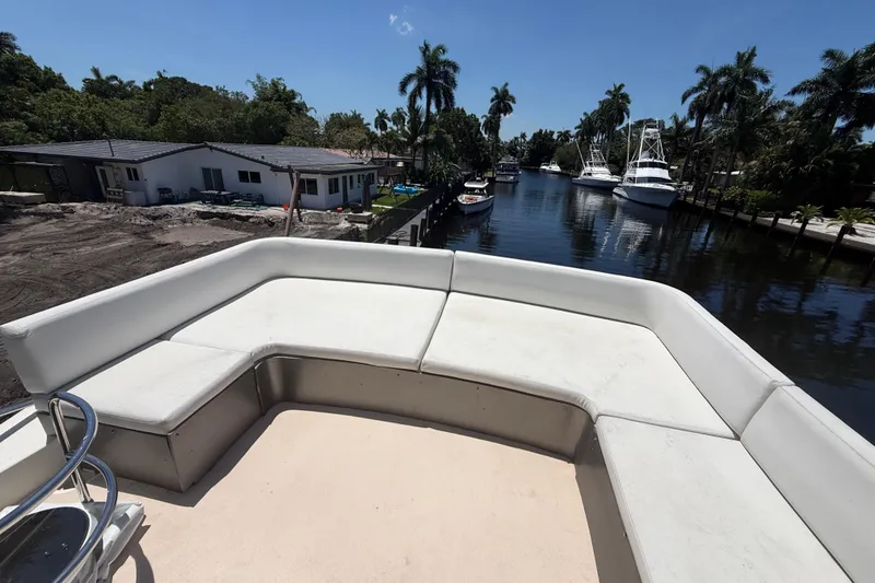 Slide: The Image of Azimut Fly 68 2003 - 48