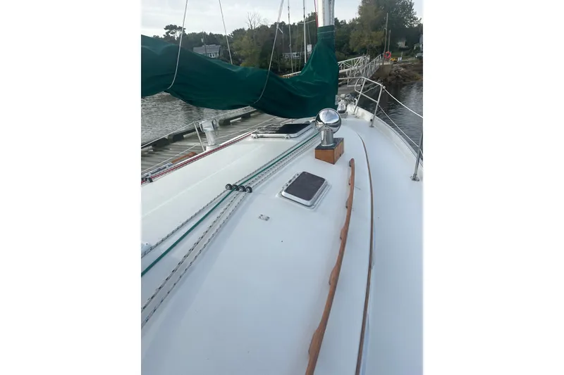 Slide: The Image of Nonsuch 30 Ultra 1985 - 65