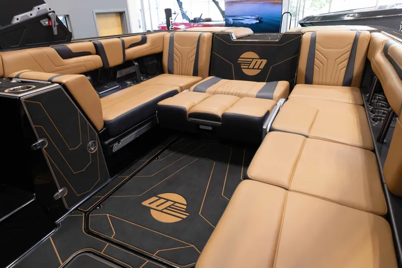 Slide: The Image of Malibu 25 LSV 2025 - 29
