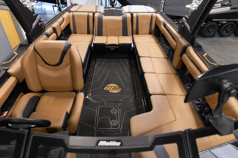 Slide: The Image of Malibu 25 LSV 2025 - 33