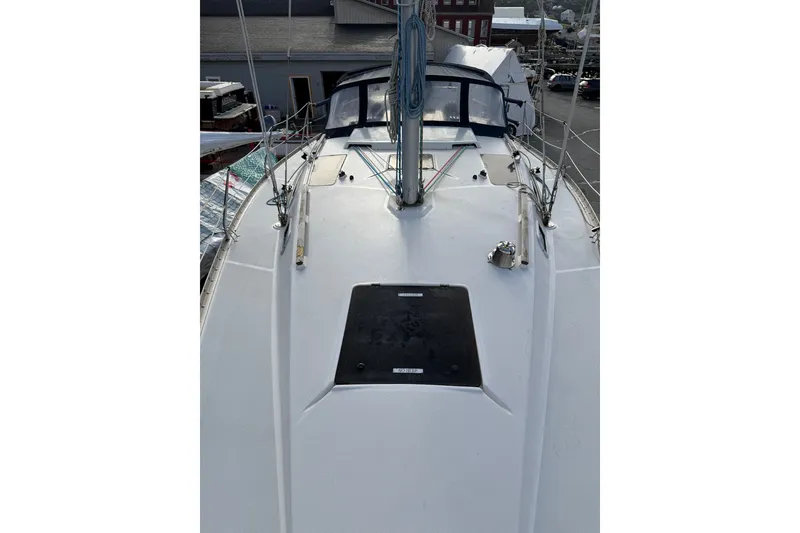 Slide: The Image of Hunter Legend 35.5 1992 - 16