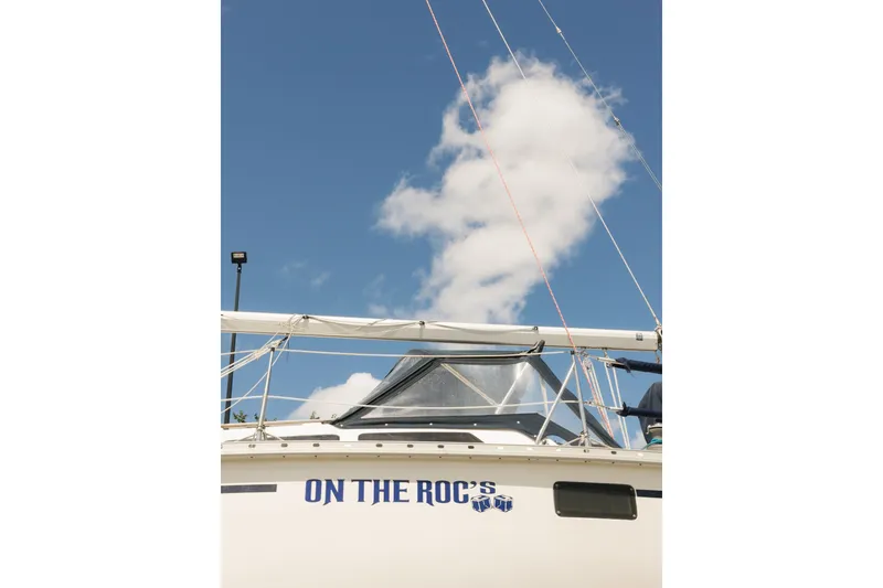 Slide: The Image of Hunter Legend 35.5 1992 - 41