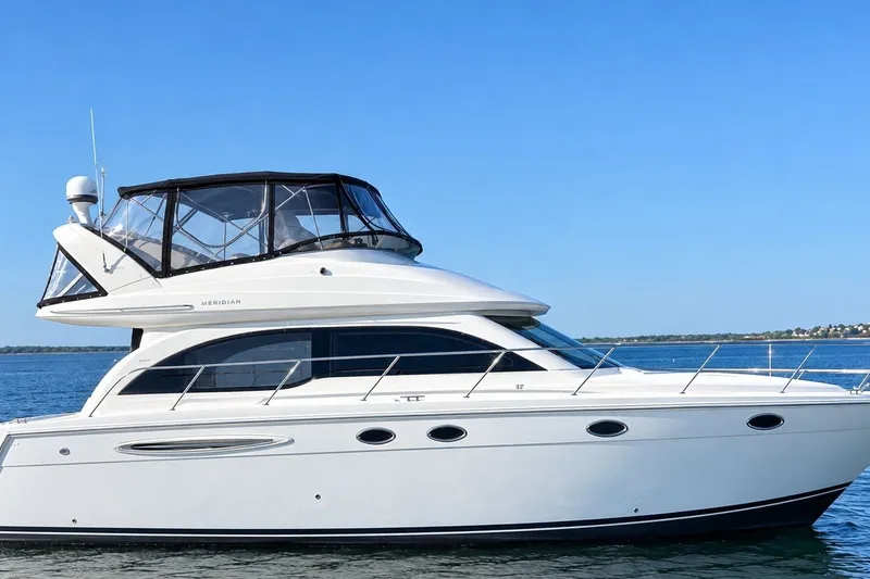 The Image of Meridian 441 Sedan 2003 - 0