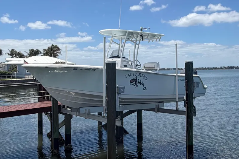 The Image of Sportsman Heritage 231 Center Console 2015 - 1