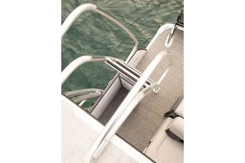Slide: The Image of Crest Upper Sun Deck 250 L 2026 - 2