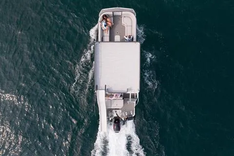 Slide: The Image of Crest Upper Sun Deck 250 L 2026 - 9