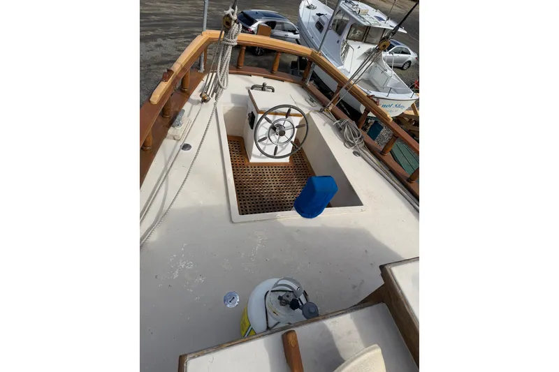 Slide: The Image of Custom Steve Anderson Gaff Schooner 1994 - 45