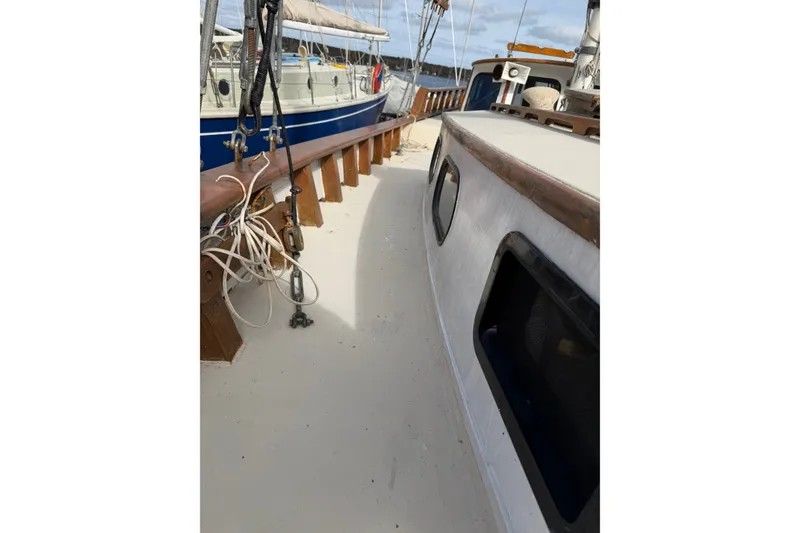 Slide: The Image of Custom Steve Anderson Gaff Schooner 1994 - 39