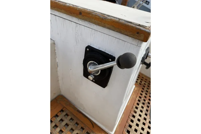 Slide: The Image of Custom Steve Anderson Gaff Schooner 1994 - 51