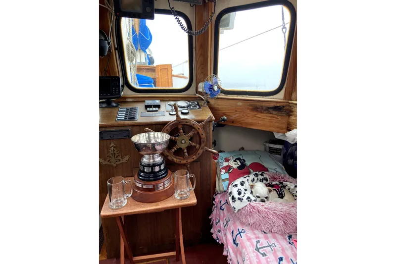 Slide: The Image of Custom Steve Anderson Gaff Schooner 1994 - 7