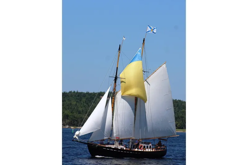 Slide: The Image of Custom Steve Anderson Gaff Schooner 1994 - 5