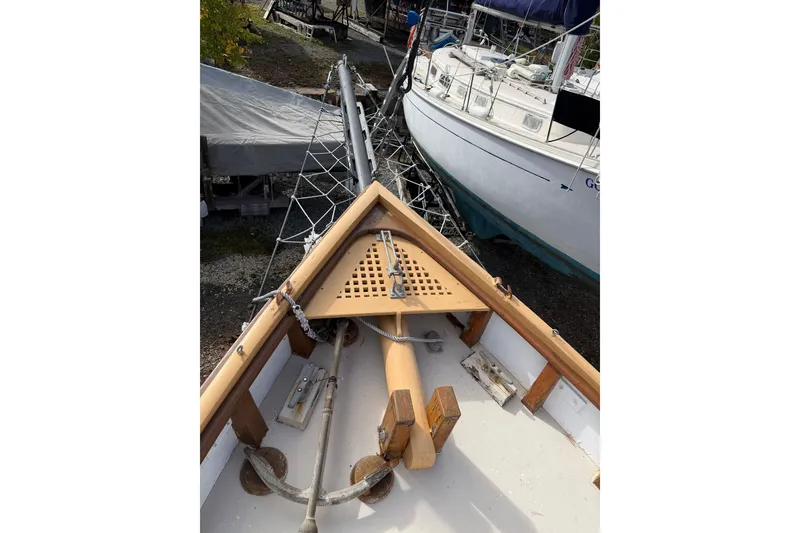 Slide: The Image of Custom Steve Anderson Gaff Schooner 1994 - 32