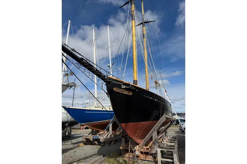 Slide: The Image of Custom Steve Anderson Gaff Schooner 1994 - 29