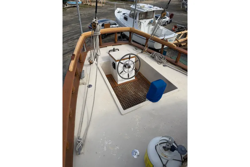 Slide: The Image of Custom Steve Anderson Gaff Schooner 1994 - 49