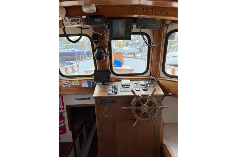 Slide: The Image of Custom Steve Anderson Gaff Schooner 1994 - 55