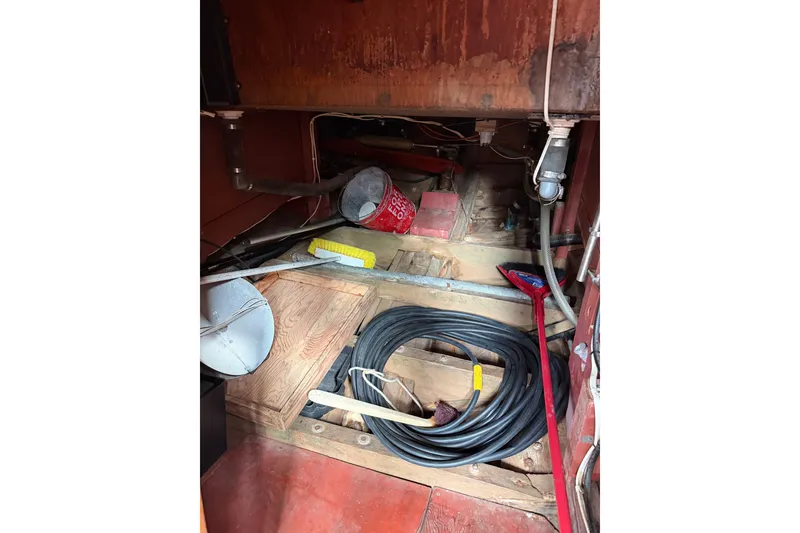 Slide: The Image of Custom Steve Anderson Gaff Schooner 1994 - 62
