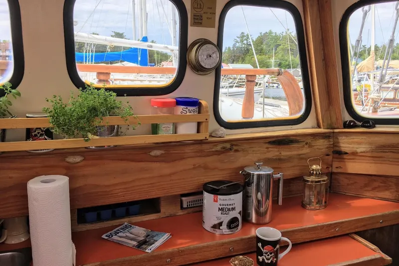 Slide: The Image of Custom Steve Anderson Gaff Schooner 1994 - 14