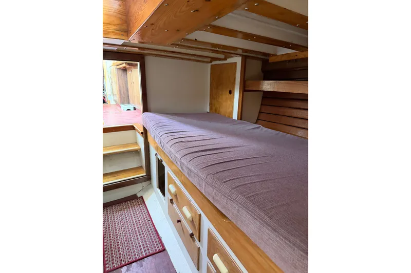 Slide: The Image of Custom Steve Anderson Gaff Schooner 1994 - 78