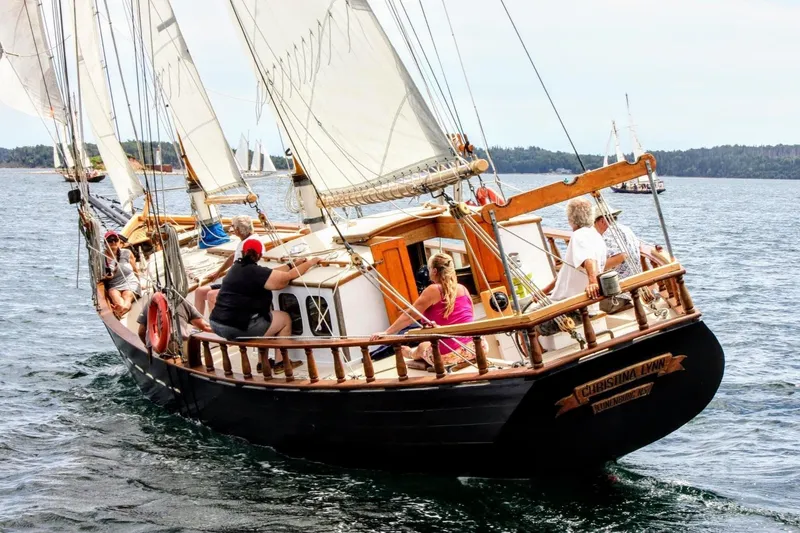 Slide: The Image of Custom Steve Anderson Gaff Schooner 1994 - 2