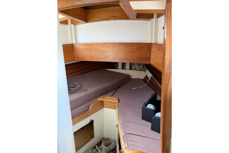 Slide: The Image of Custom Steve Anderson Gaff Schooner 1994 - 72