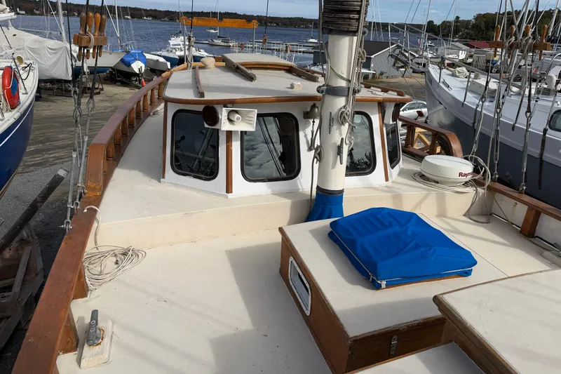 Slide: The Image of Custom Steve Anderson Gaff Schooner 1994 - 40