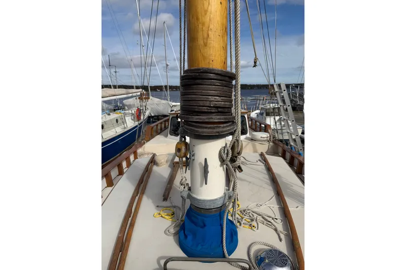 Slide: The Image of Custom Steve Anderson Gaff Schooner 1994 - 36