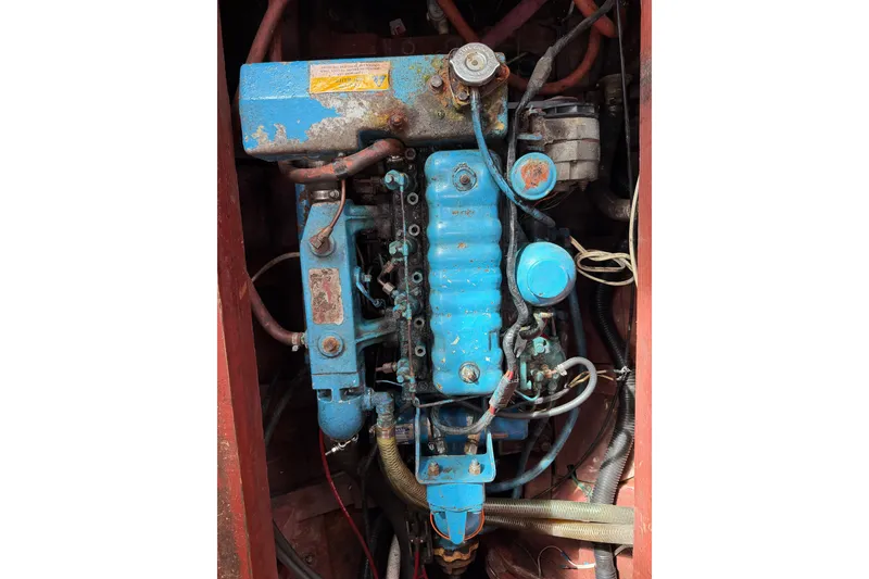 Slide: The Image of Custom Steve Anderson Gaff Schooner 1994 - 82