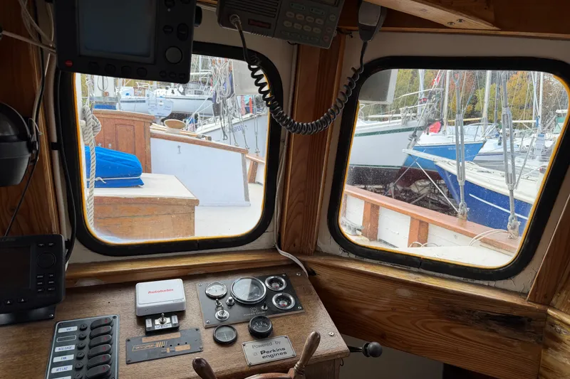 Slide: The Image of Custom Steve Anderson Gaff Schooner 1994 - 58