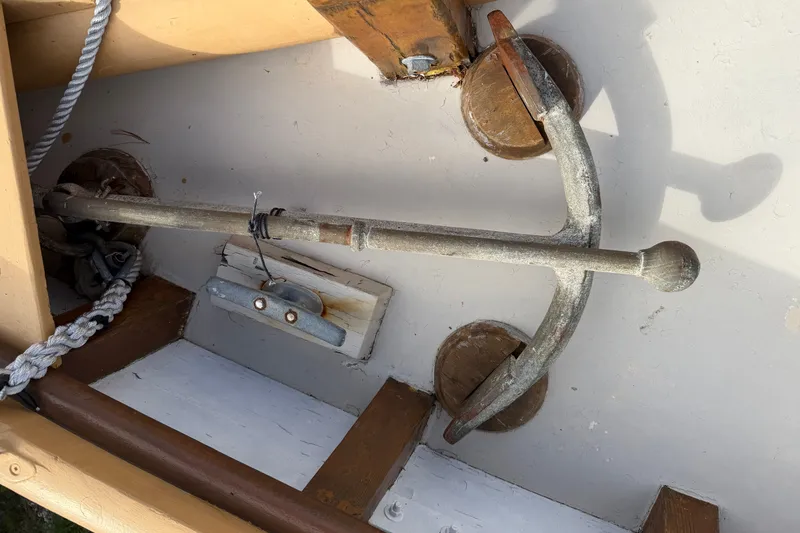 Slide: The Image of Custom Steve Anderson Gaff Schooner 1994 - 33