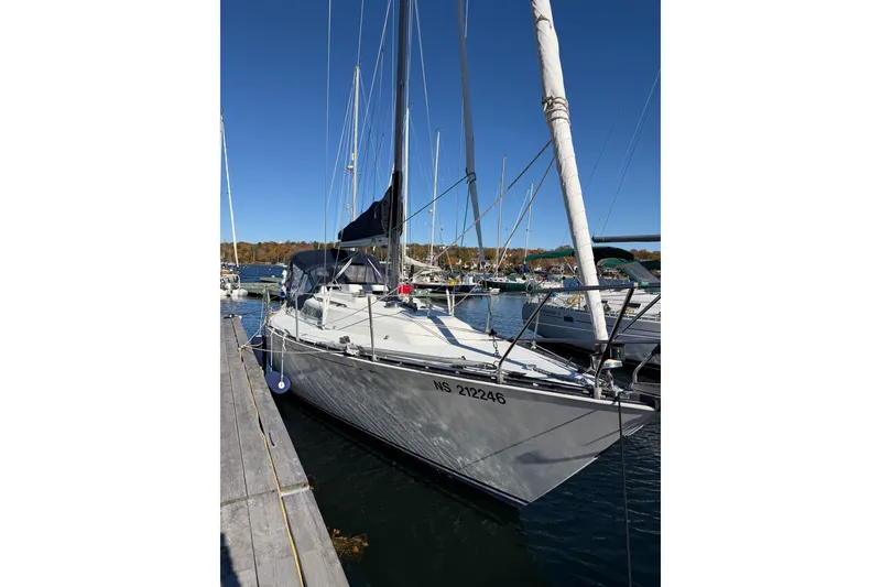 Slide: The Image of C&C 35 MK III 1983 - 7