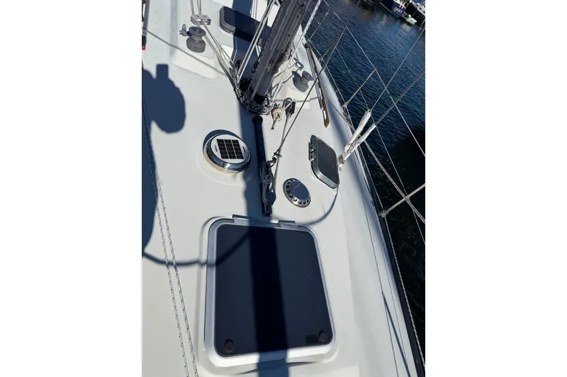 Slide: The Image of C&C 35 MK III 1983 - 16