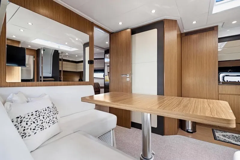Slide: The Image of Azimut Atlantis 43 2016 - 21