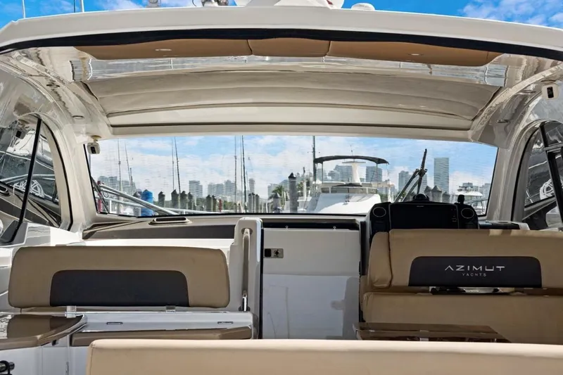 Slide: The Image of Azimut Atlantis 43 2016 - 19