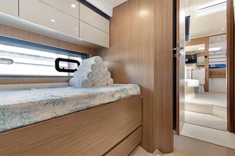 Slide: The Image of Azimut Atlantis 43 2016 - 23