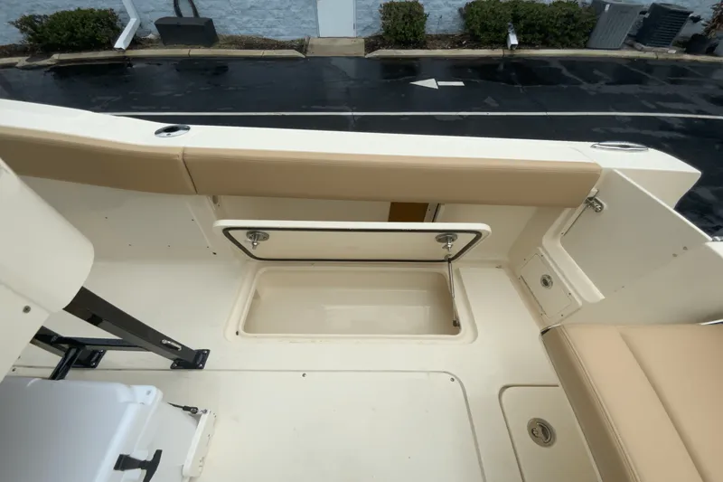 Slide: The Image of Scout 277 LXF 2025 - 18