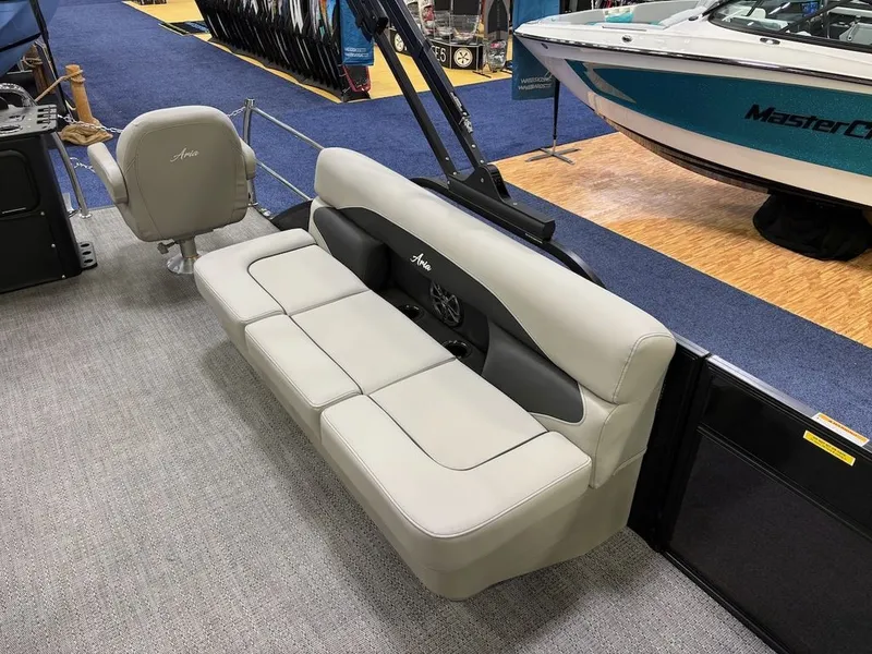 Slide: The Image of Barletta Boats A22F 2025 - 7