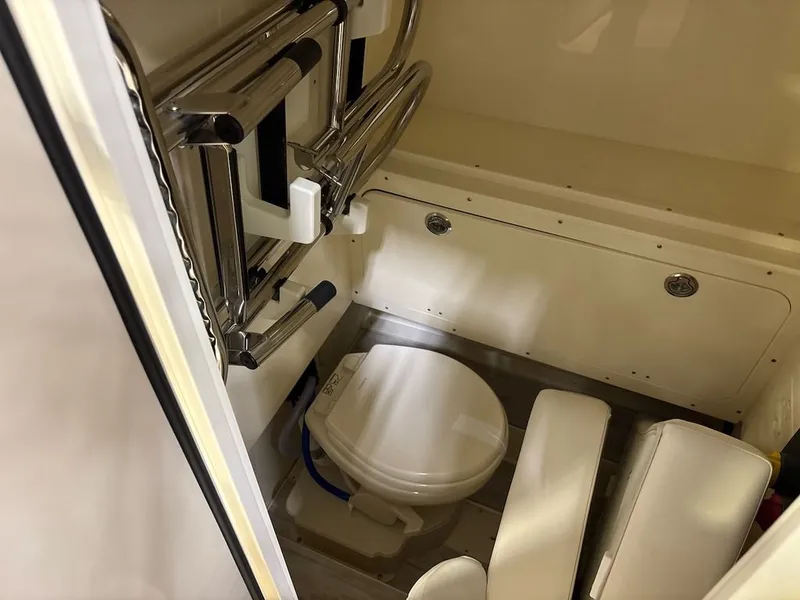 Slide: The Image of Scout Boats 277 LXF 2025 - 8
