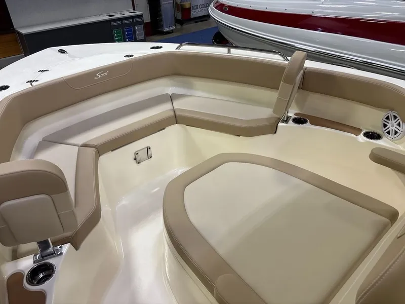 Slide: The Image of Scout Boats 215 XSF 2025 - 5
