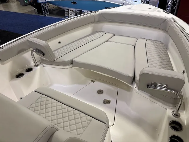 Slide: The Image of Pursuit Boats S 268 2025 - 6