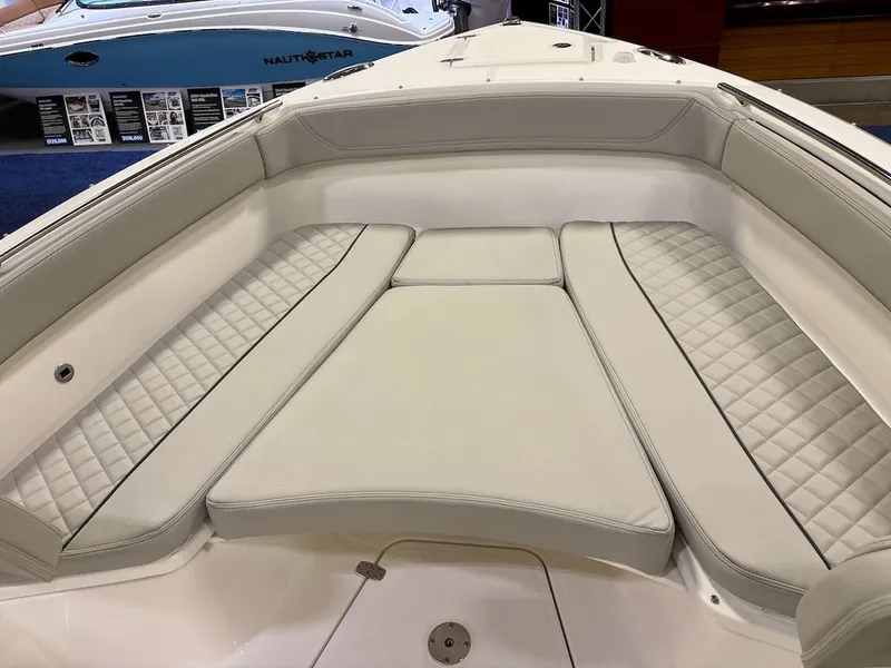 Slide: The Image of Pursuit Boats S 268 2025 - 7