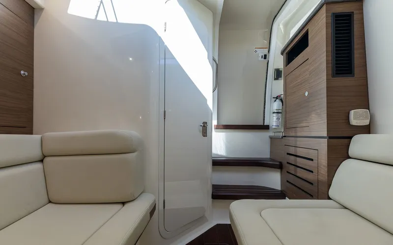 Slide: The Image of Boston Whaler 35 2021 - 19