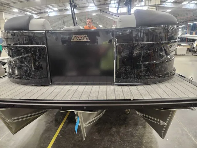 The Image of Avalon 2585 27-3 Excalibur LTD FL 2026 - undefined