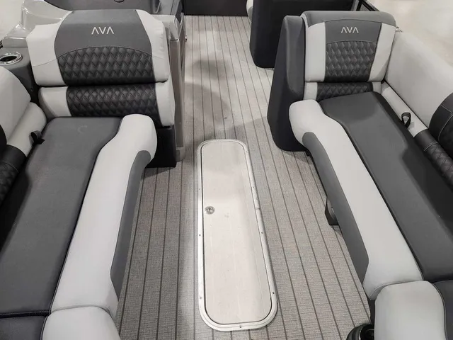 Slide: The Image of Avalon 2585 27-3 Excalibur LTD FL 2026 - 20