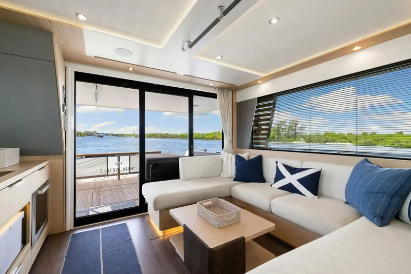 Slide: The Image of Beneteau 62 2022 - 29