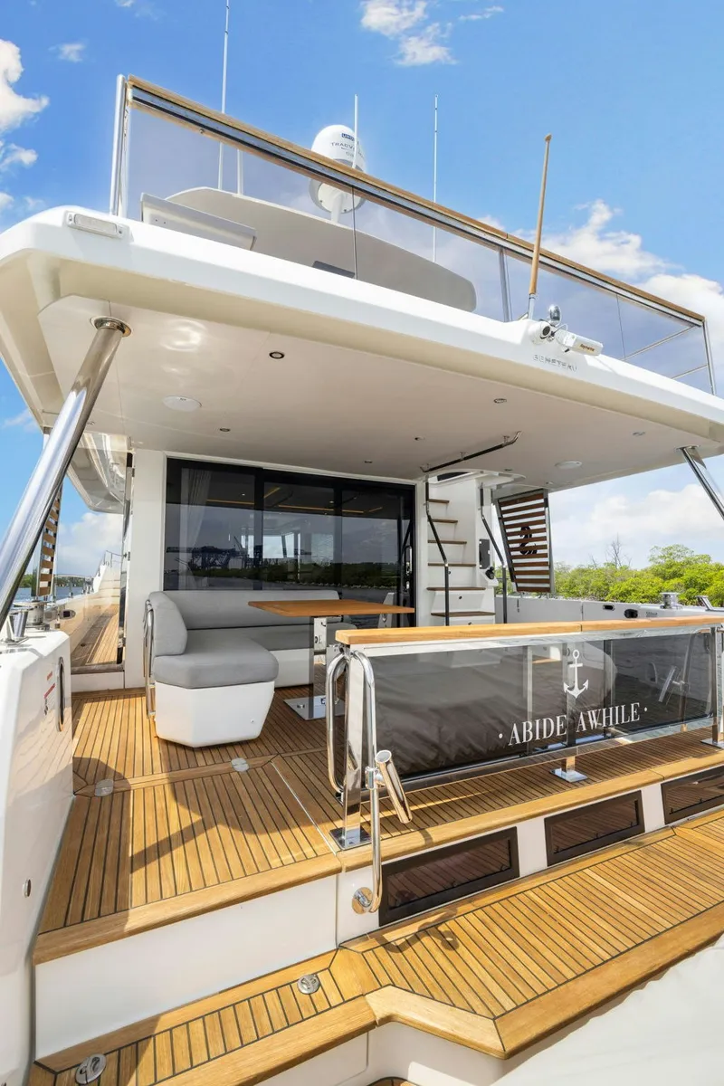 Slide: The Image of Beneteau 62 2022 - 18