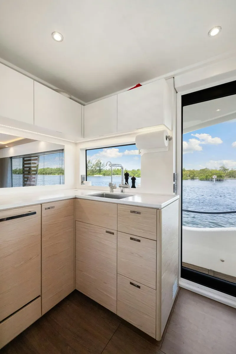 Slide: The Image of Beneteau 62 2022 - 33
