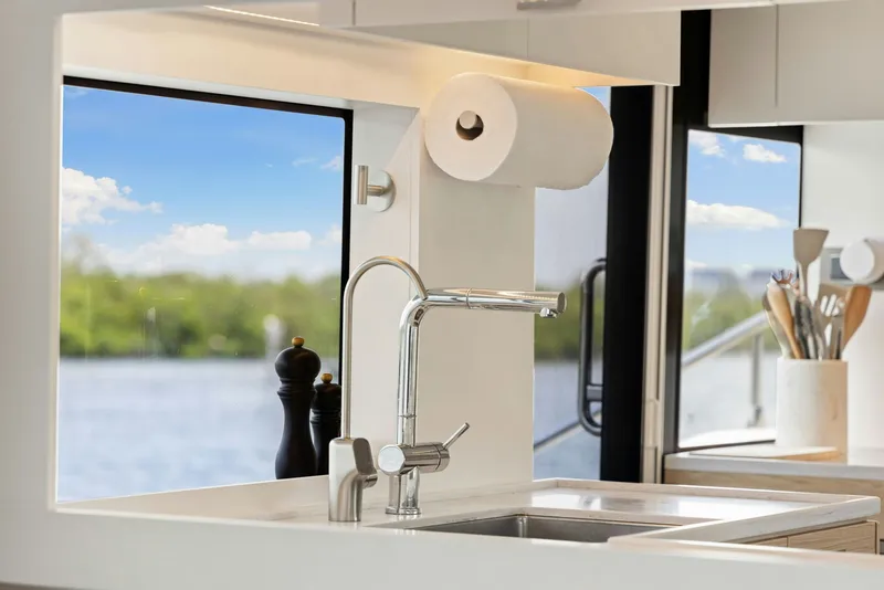 Slide: The Image of Beneteau 62 2022 - 35